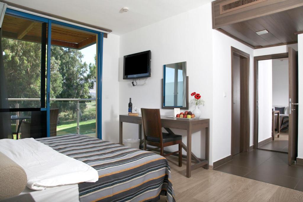 Nof Ginosar Kibbutz Hotel Exteriör bild