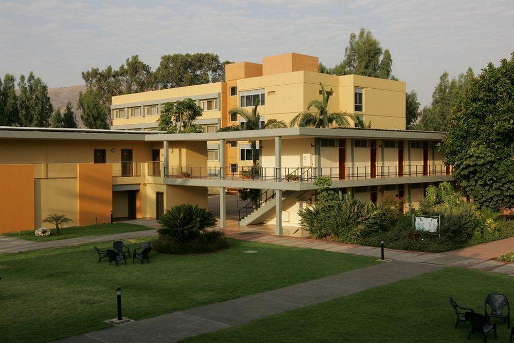 Nof Ginosar Kibbutz Hotel Exteriör bild