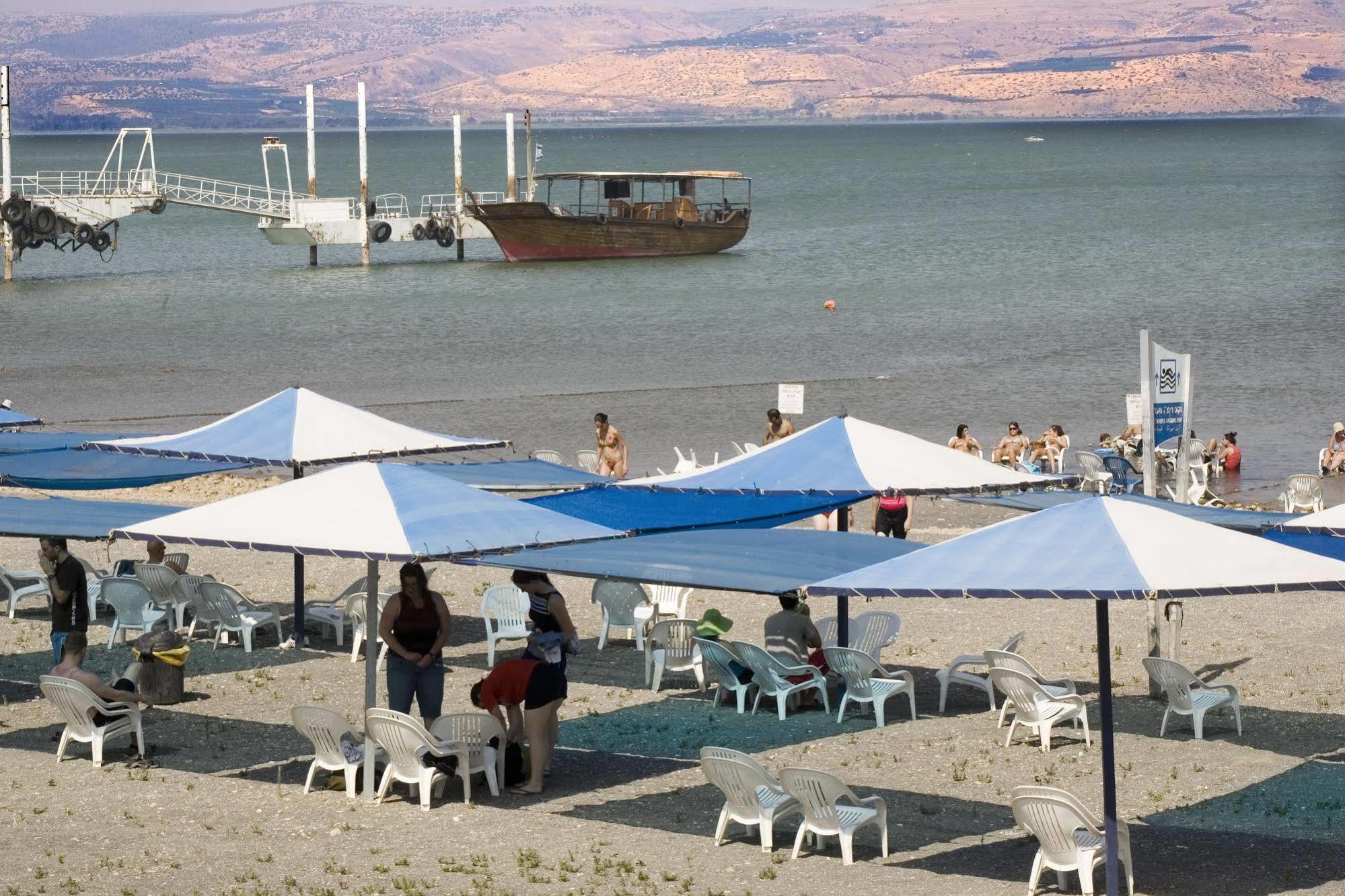 Nof Ginosar Kibbutz Hotel Exteriör bild