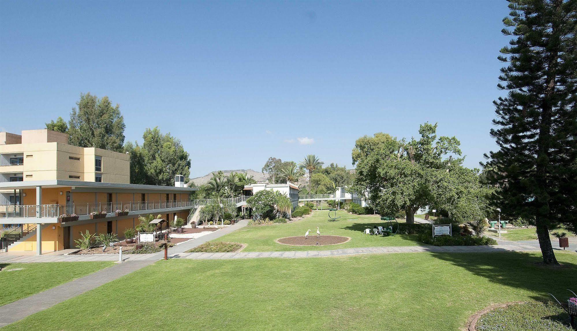 Nof Ginosar Kibbutz Hotel Exteriör bild